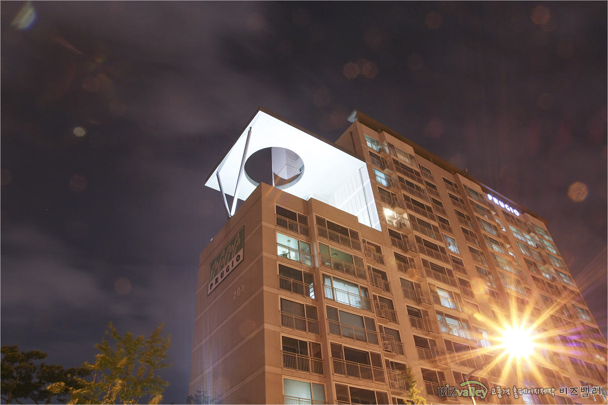 Creative digital agency based in Korea